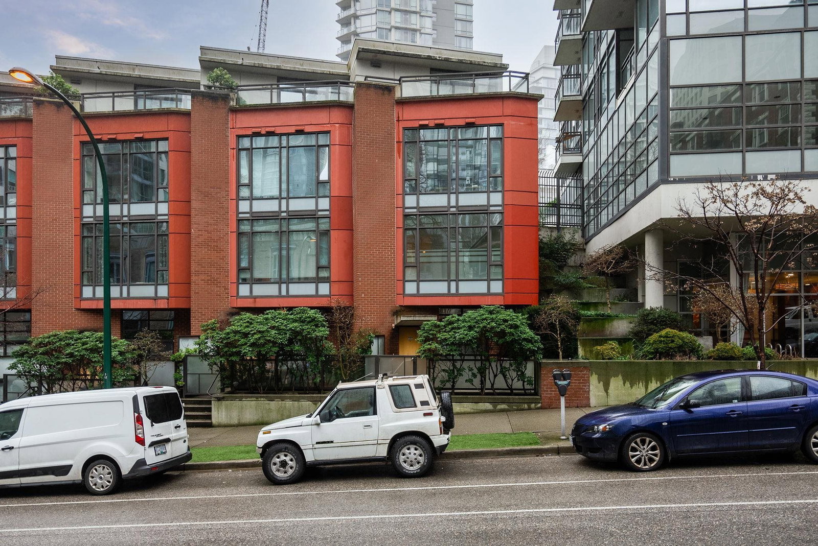 Listing Image 14