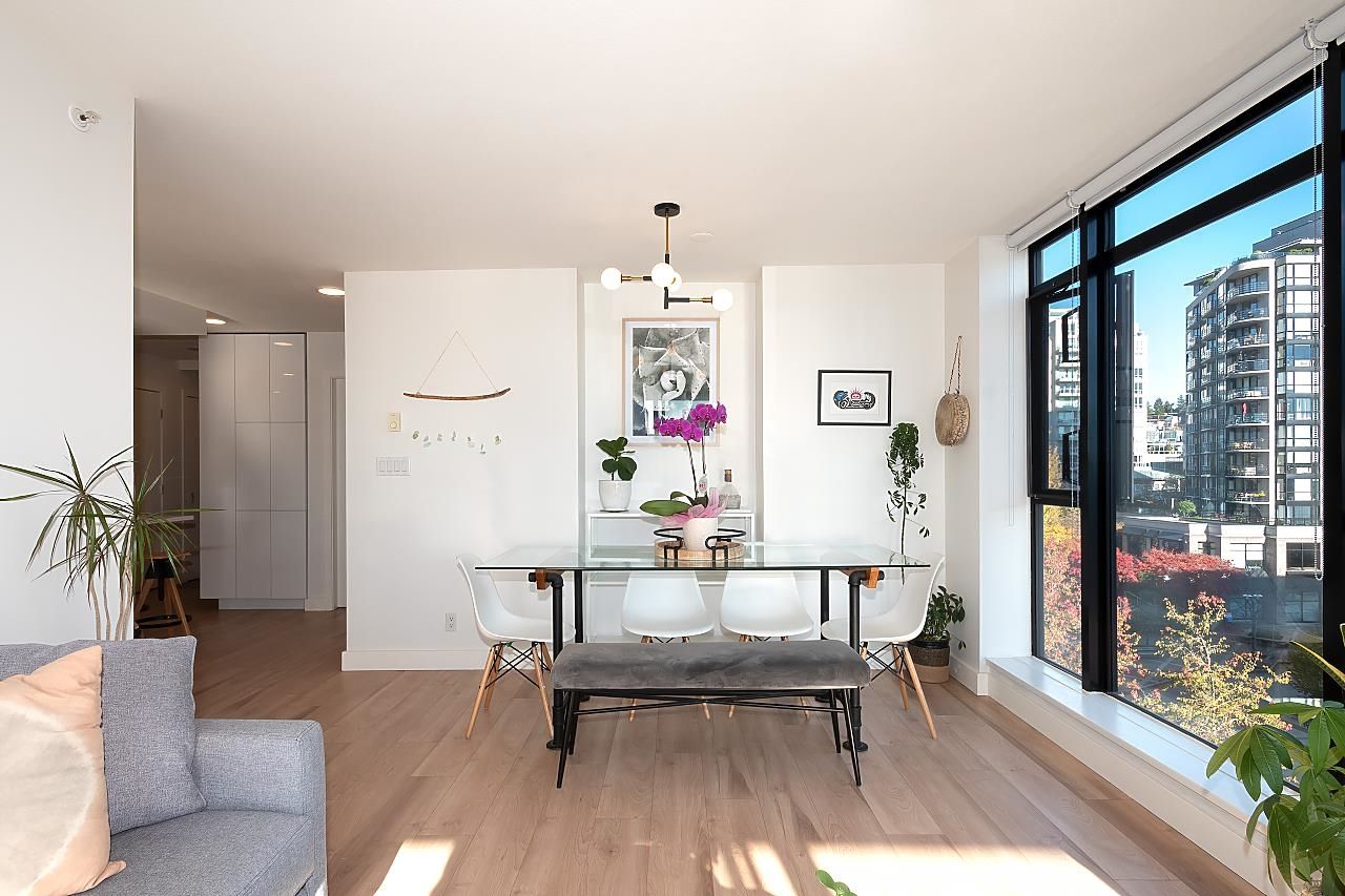 Listing Image 21