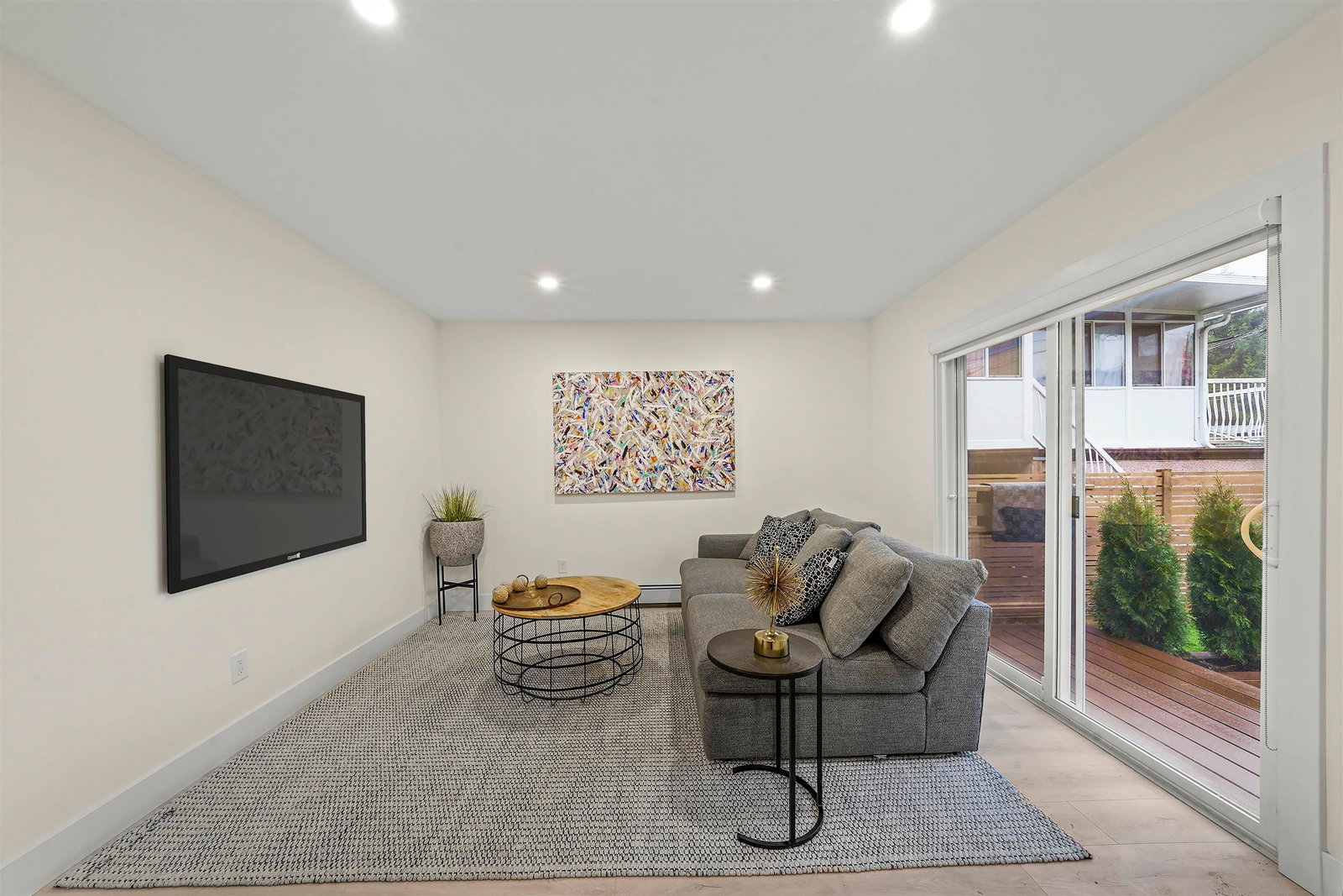 Listing Image 11