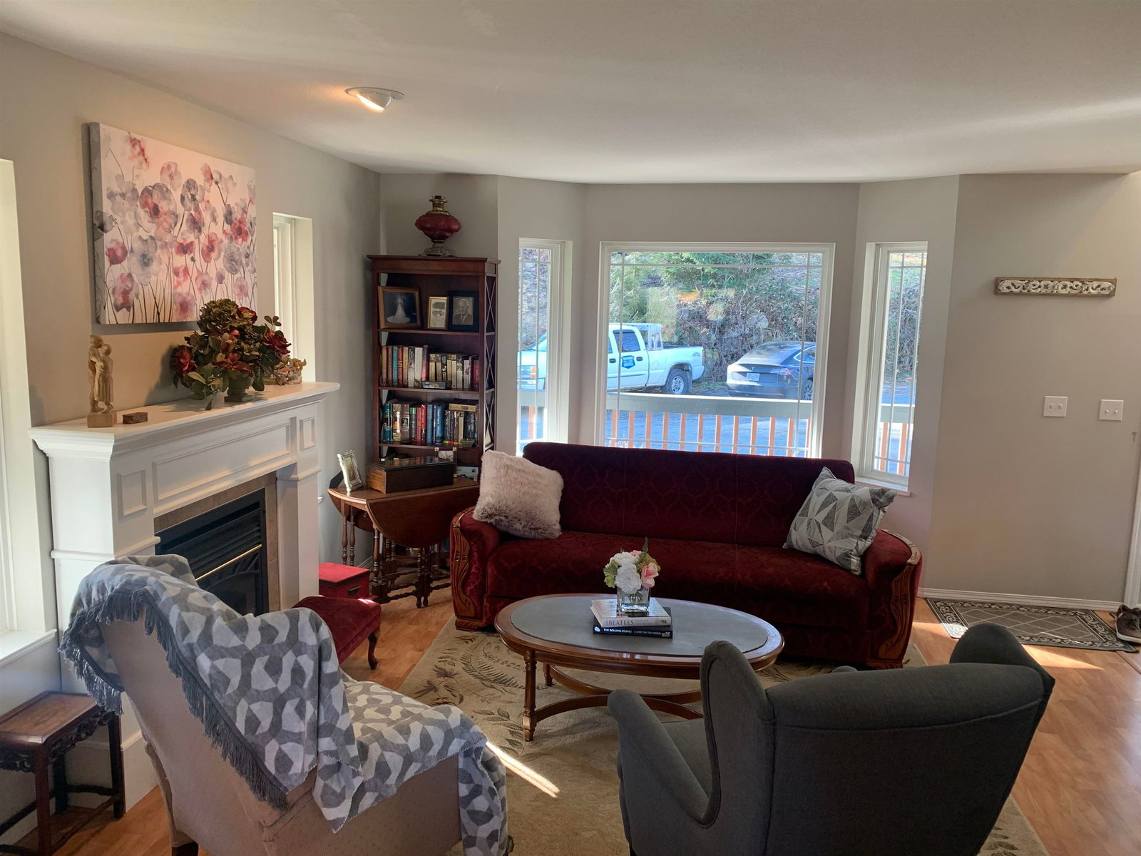 Listing Image 9