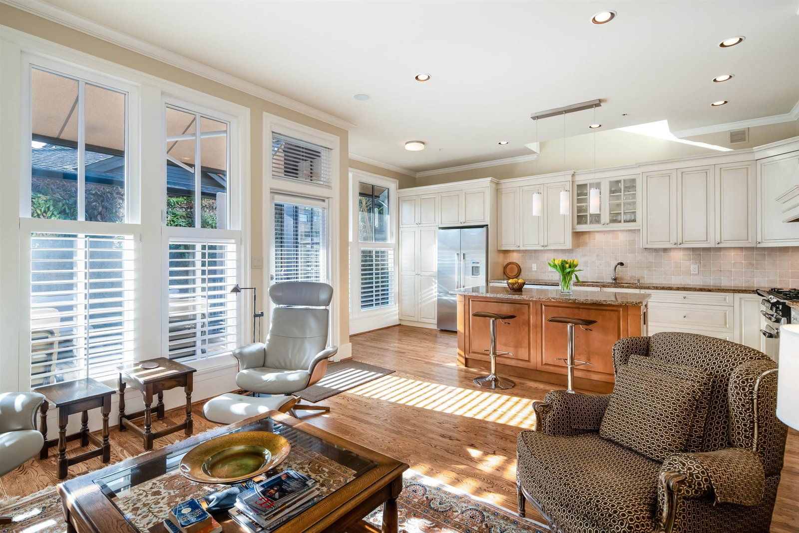 Listing Image 12