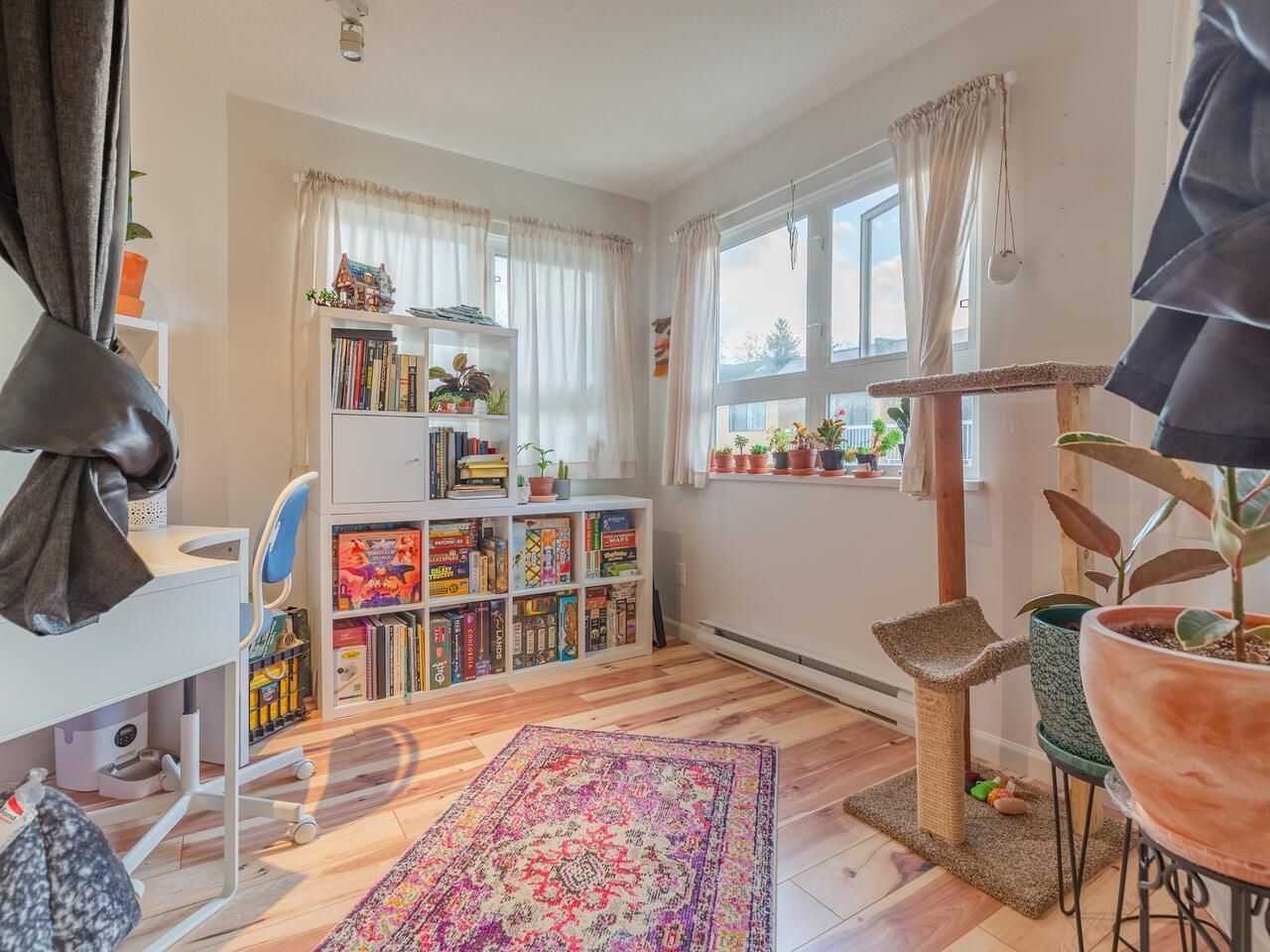 Listing Image 16