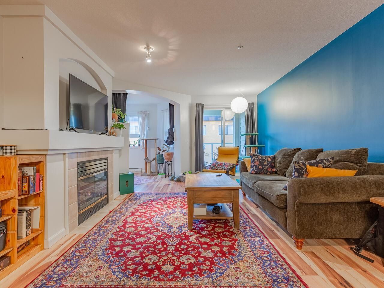 Listing Image 8