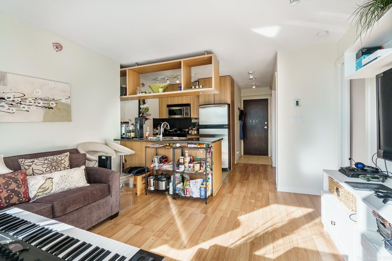 Listing Image 10