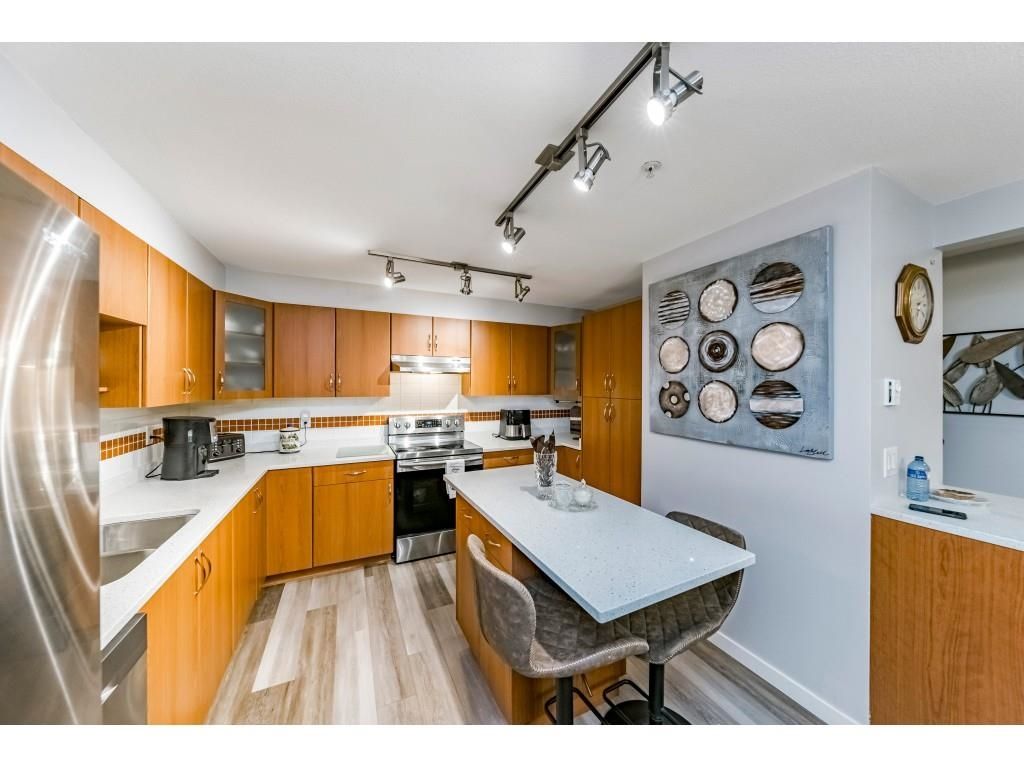 Listing Image 18