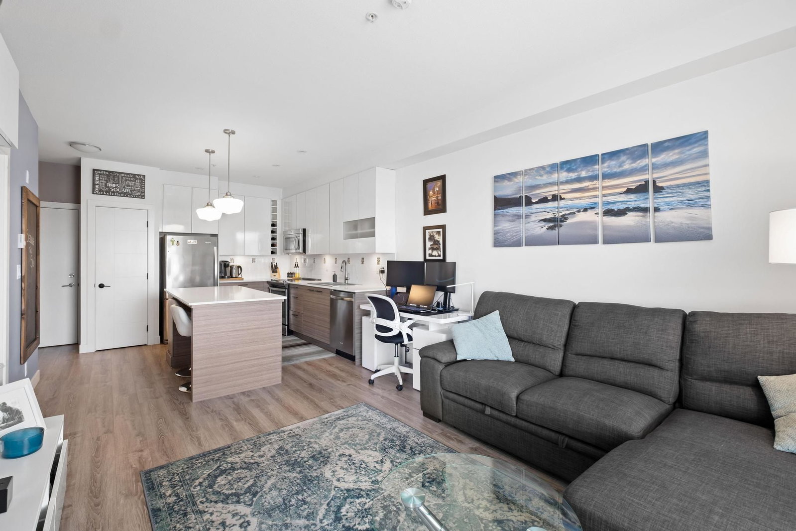 Listing Image 11