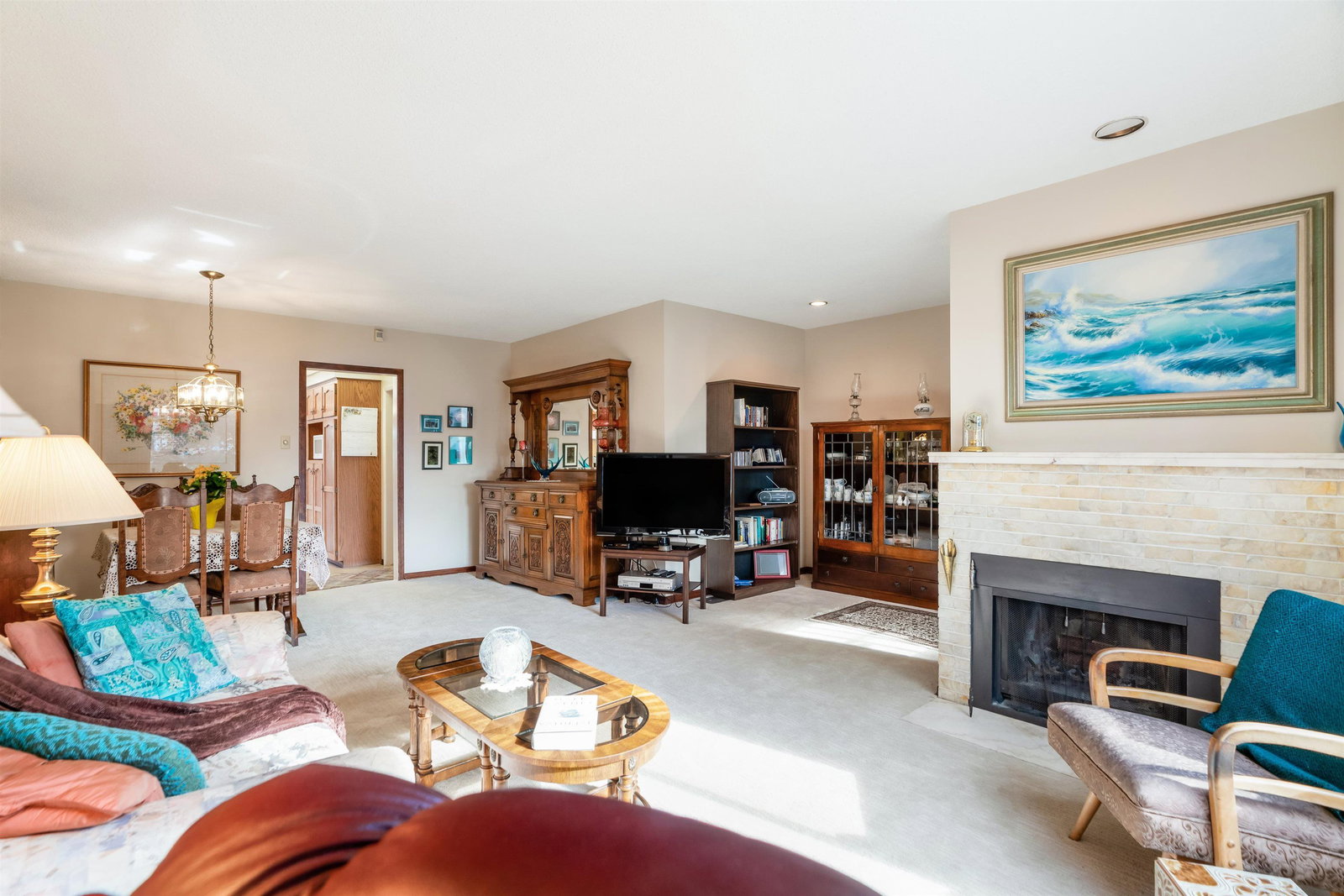 Listing Image 8