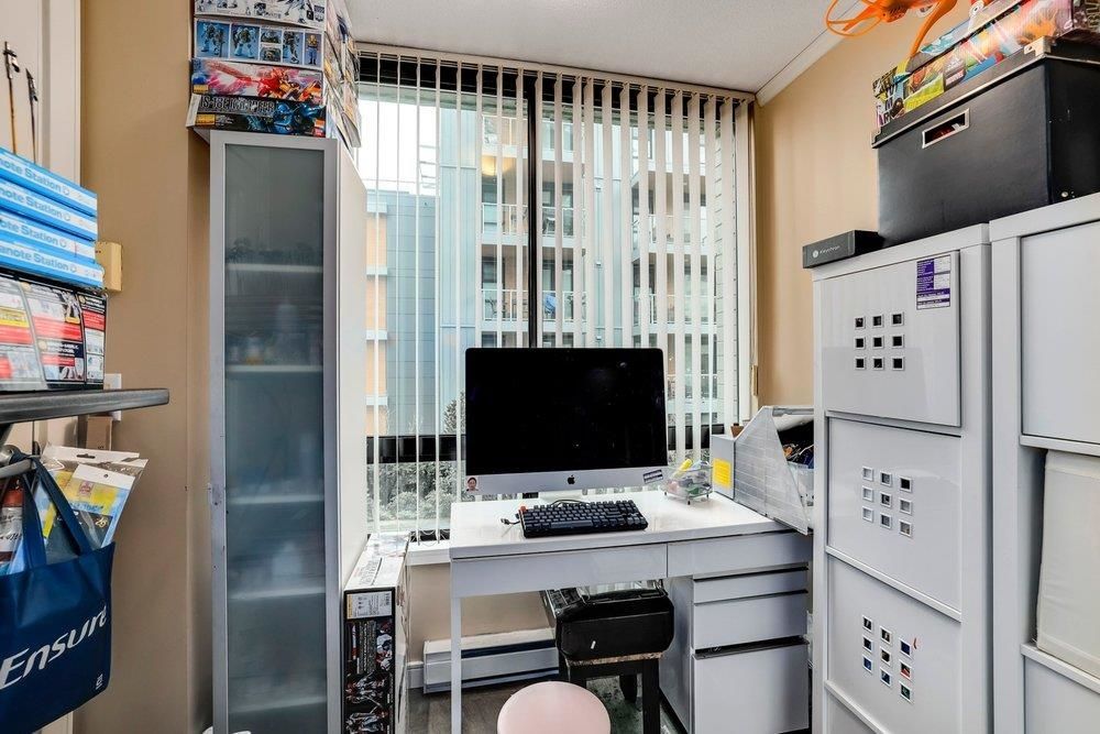 Listing Image 12