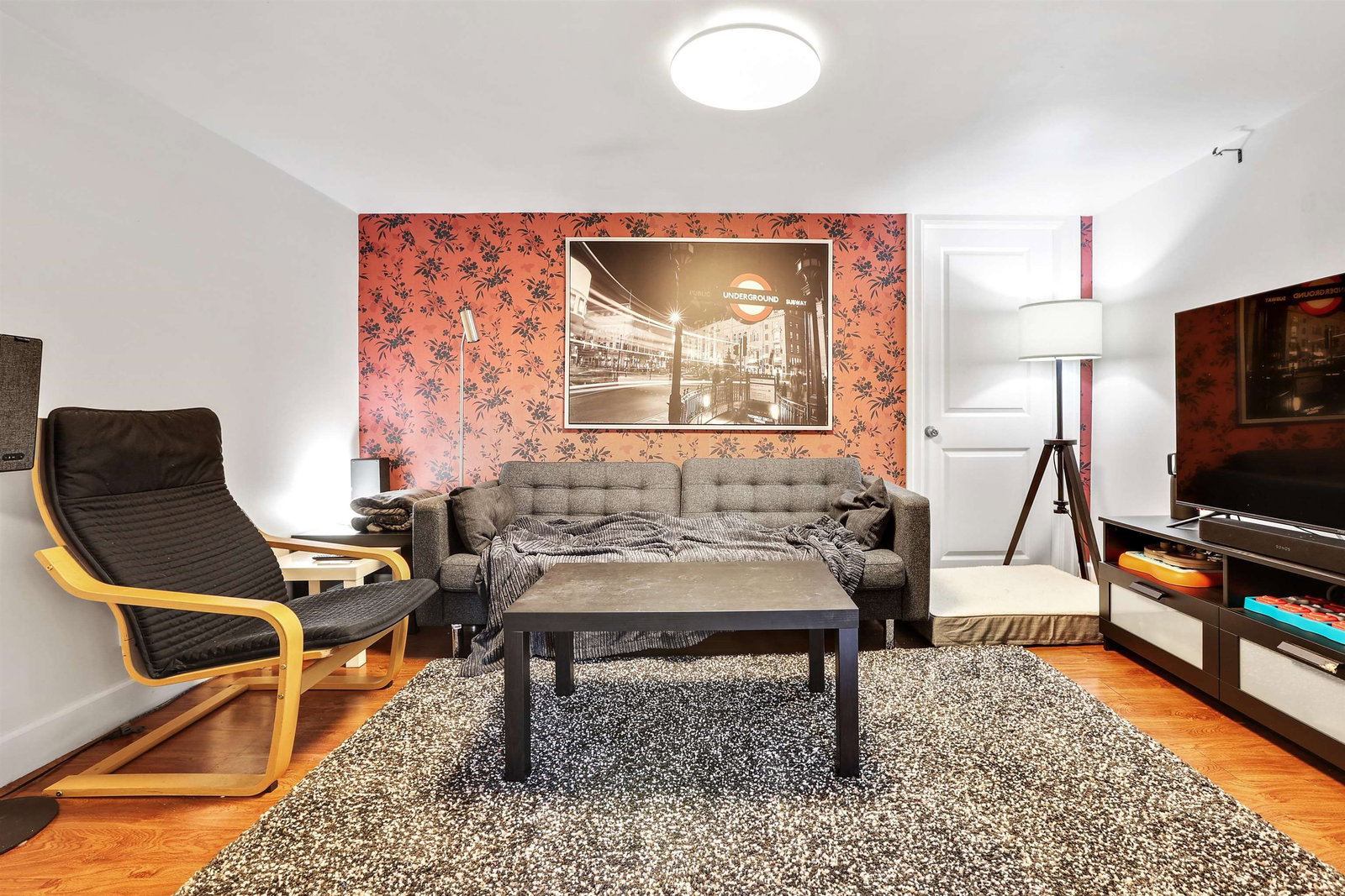 Listing Image 15