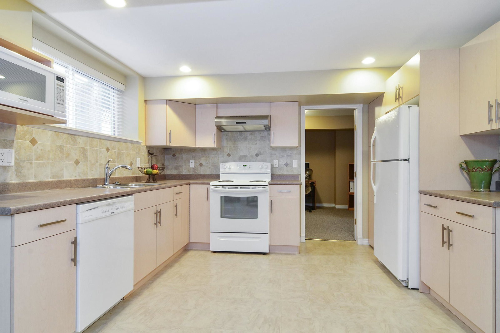 Listing Image 31