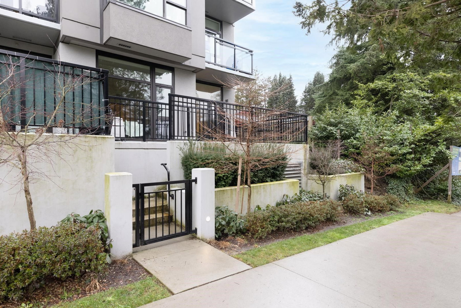Listing Image 21
