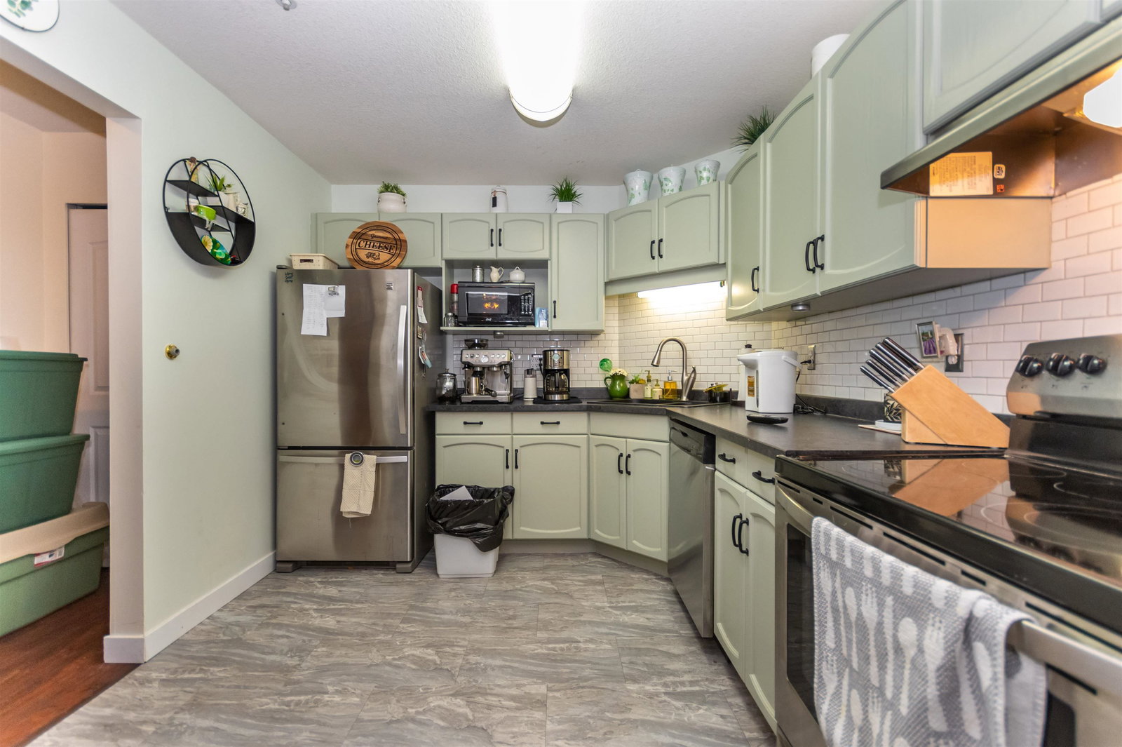 Listing Image 13