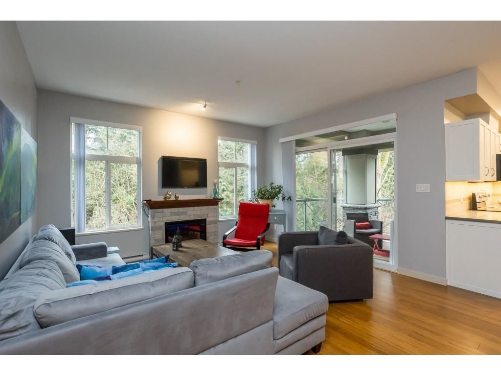 Listing Image 17