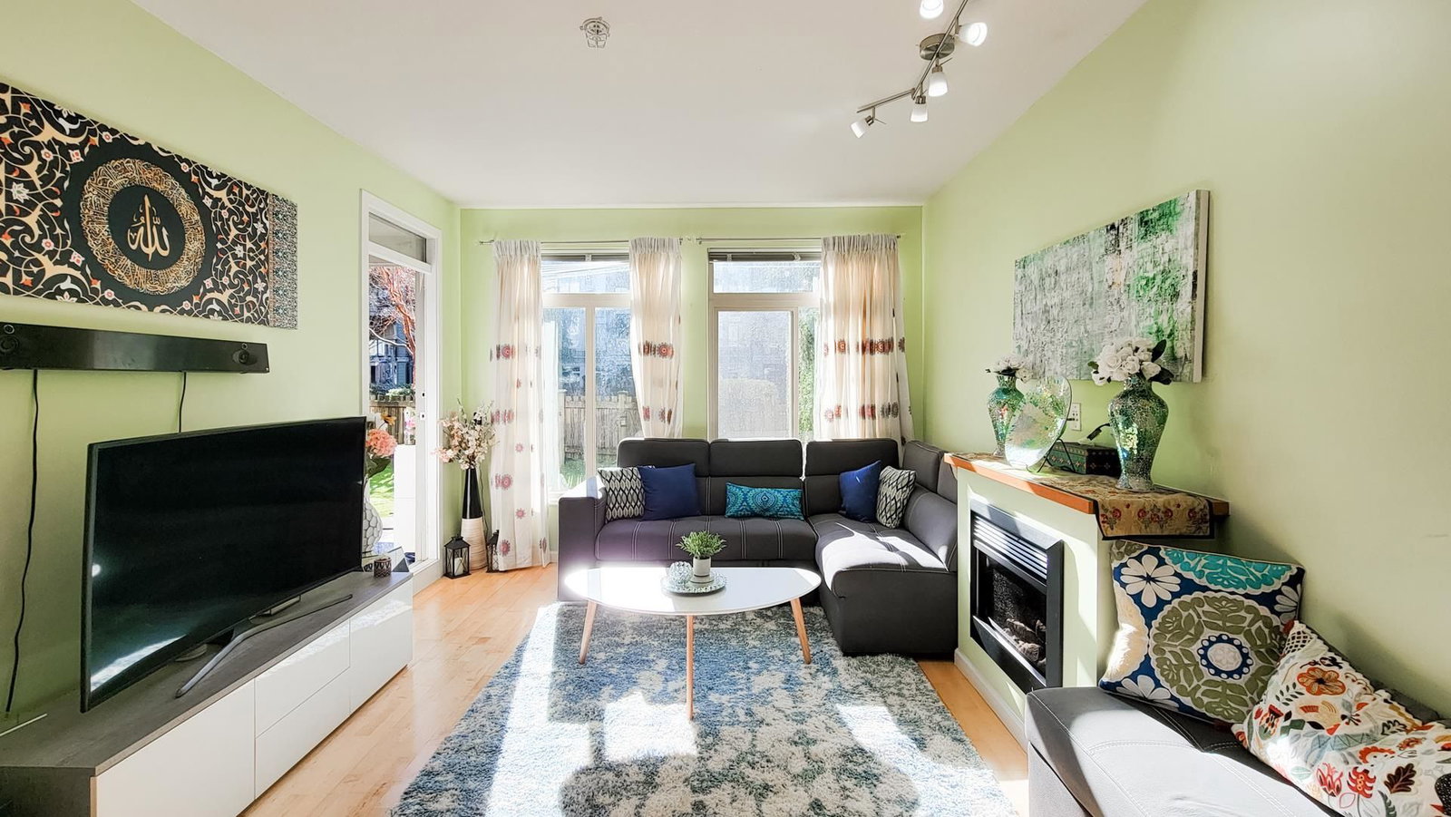 Listing Image 13