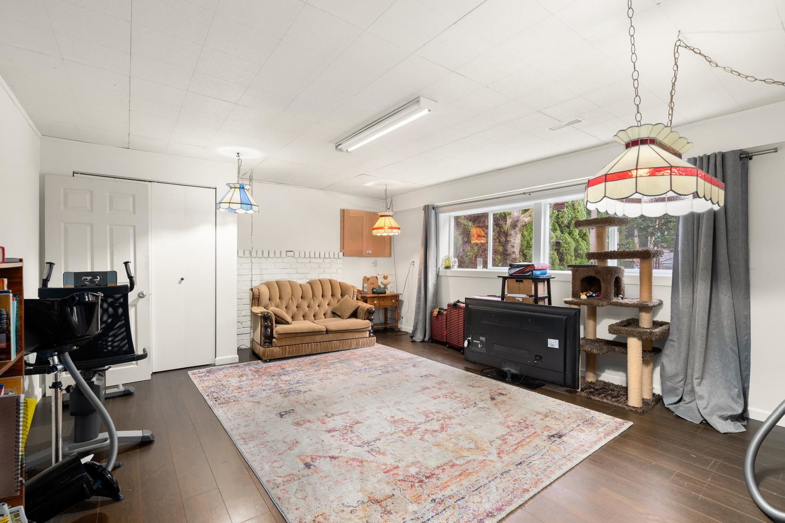 Listing Image 14