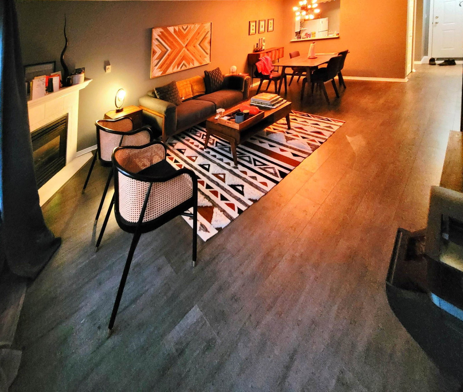 Listing Image 8