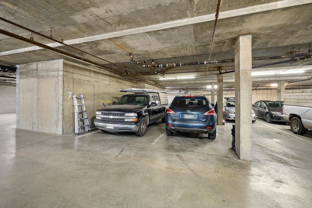Listing Image 25
