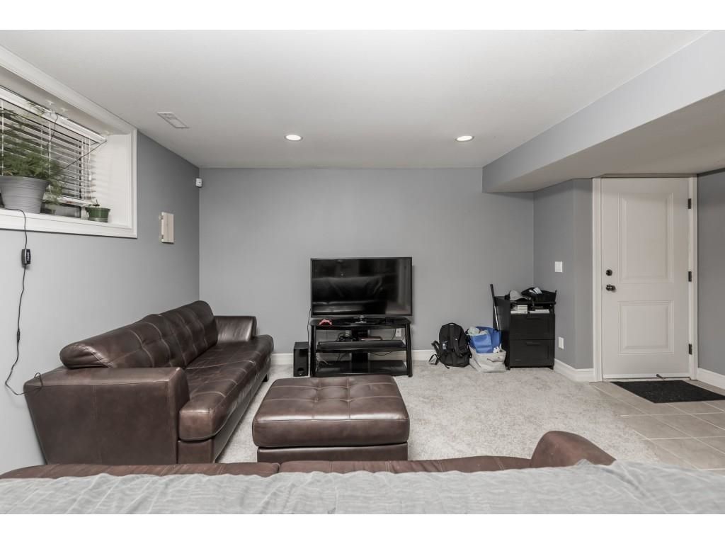 Listing Image 24