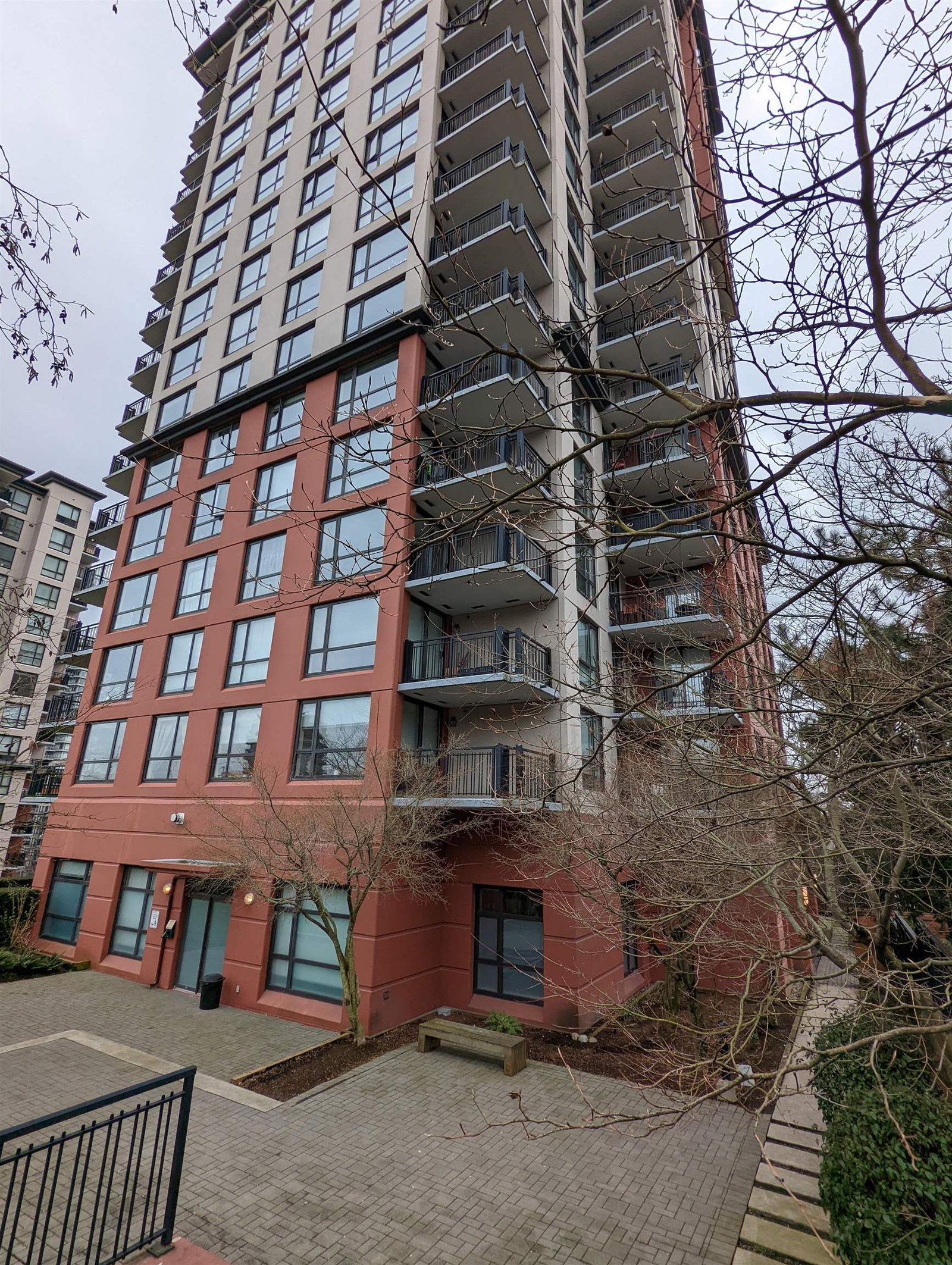 Listing Image 19