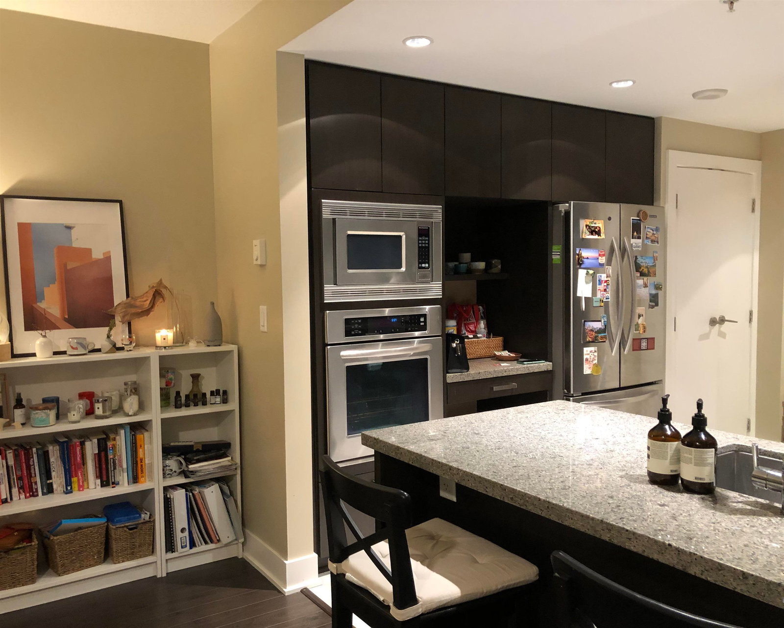 Listing Image 10
