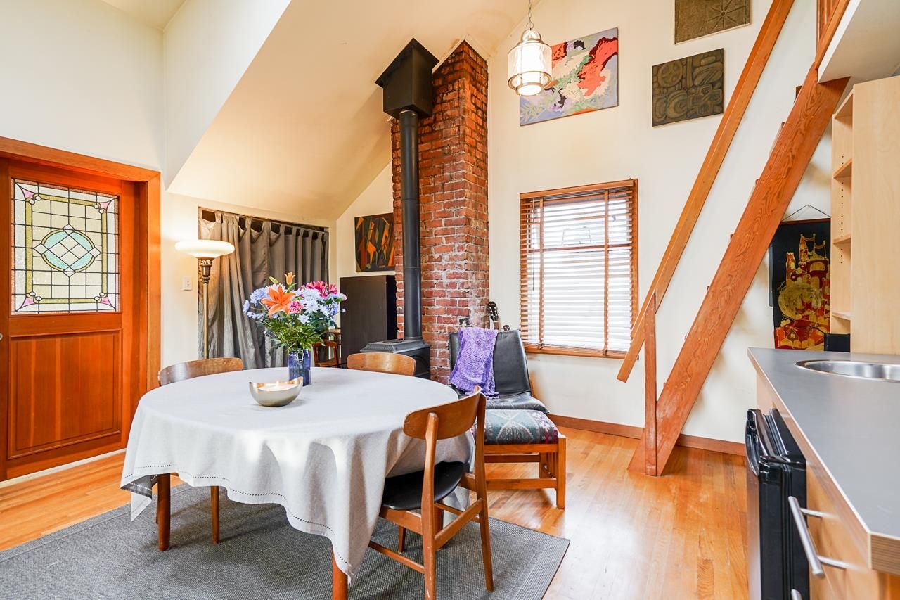 Listing Image 10