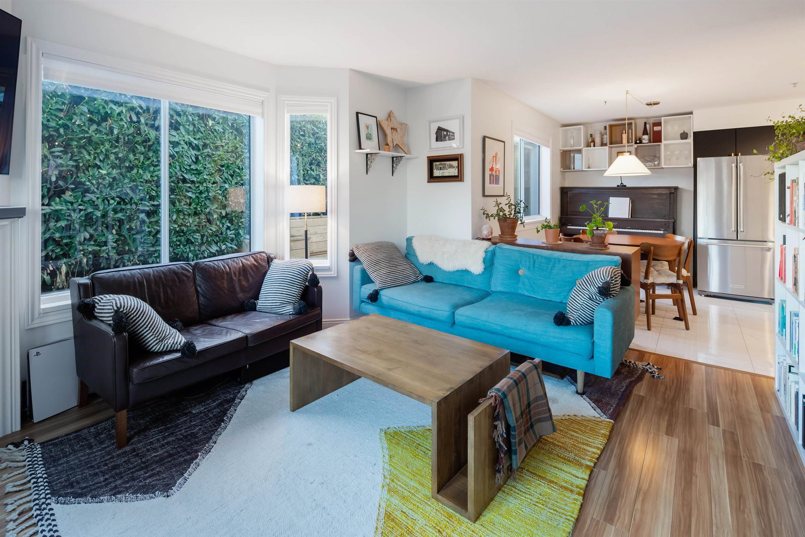 Listing Image 12