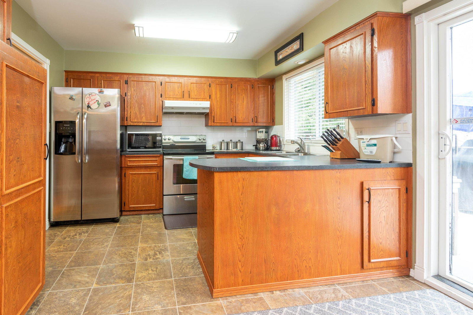 Listing Image 9