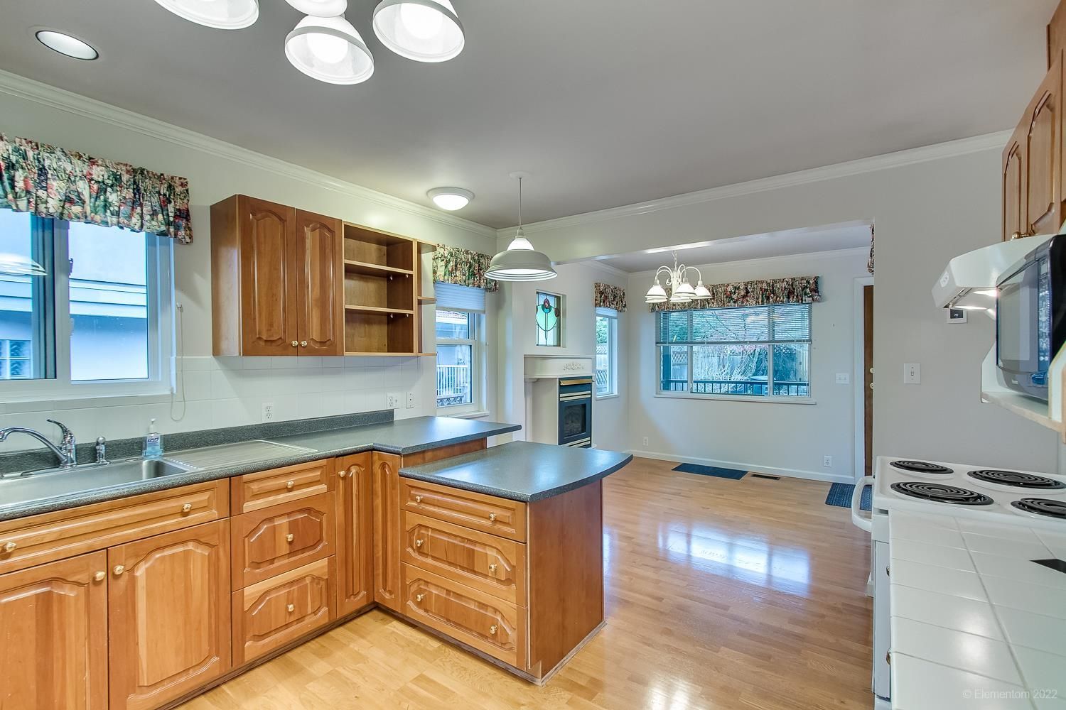 Listing Image 13