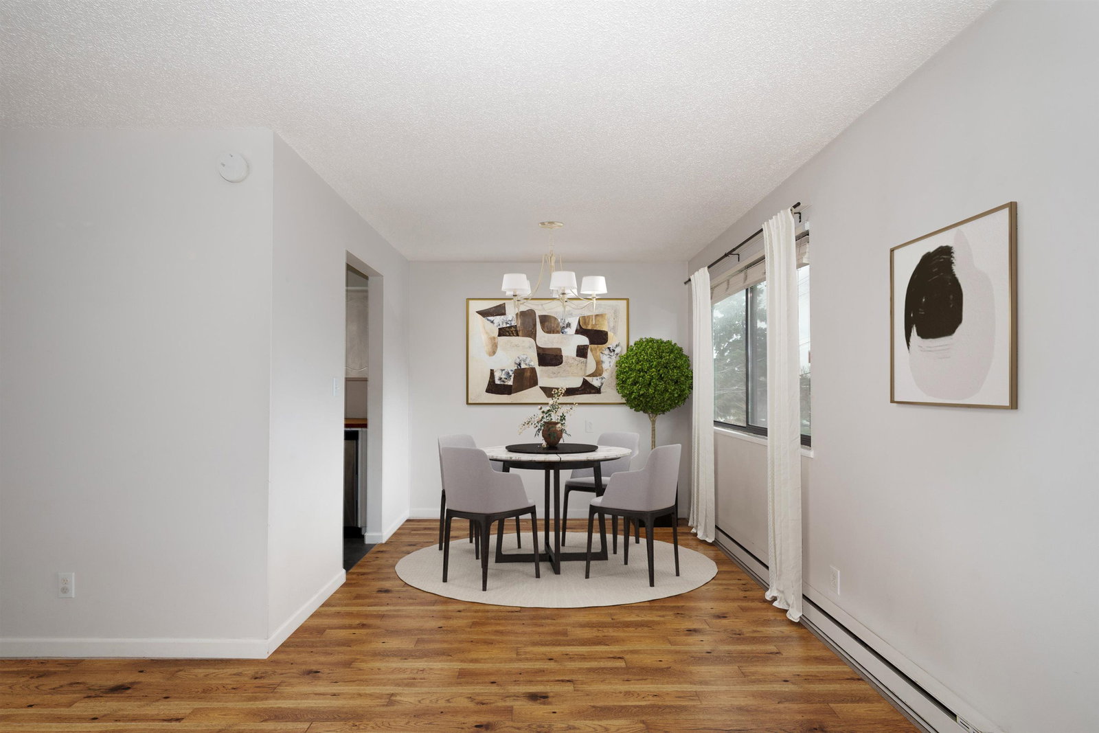Listing Image 5