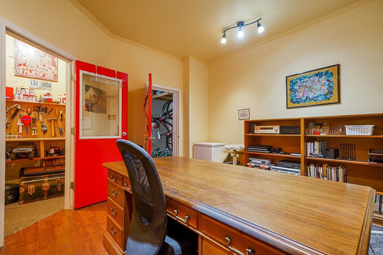 Listing Image 23