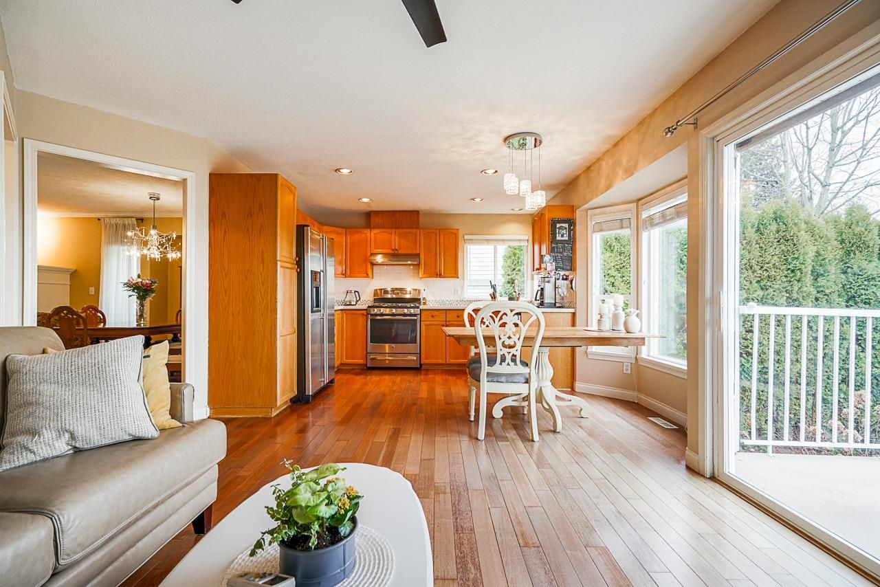 Listing Image 10