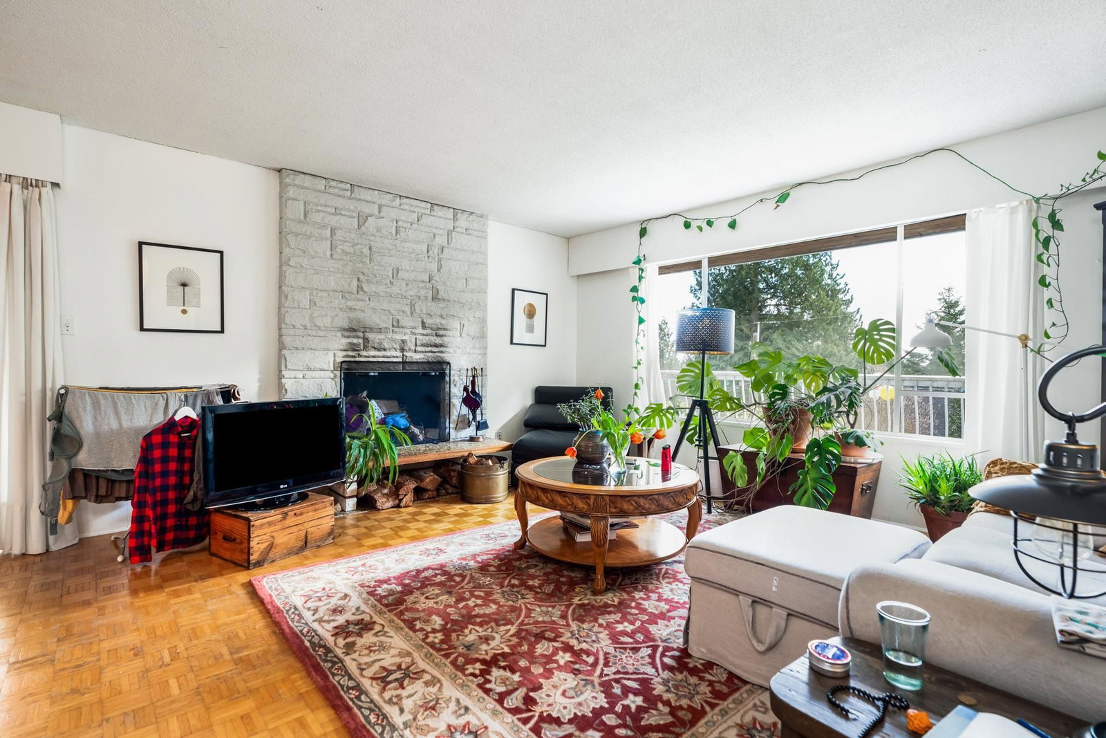 Listing Image 5