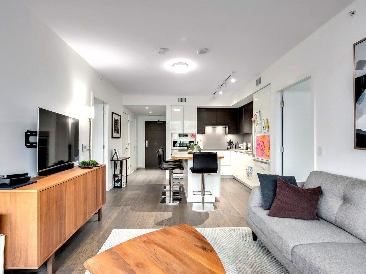 Listing Image 7