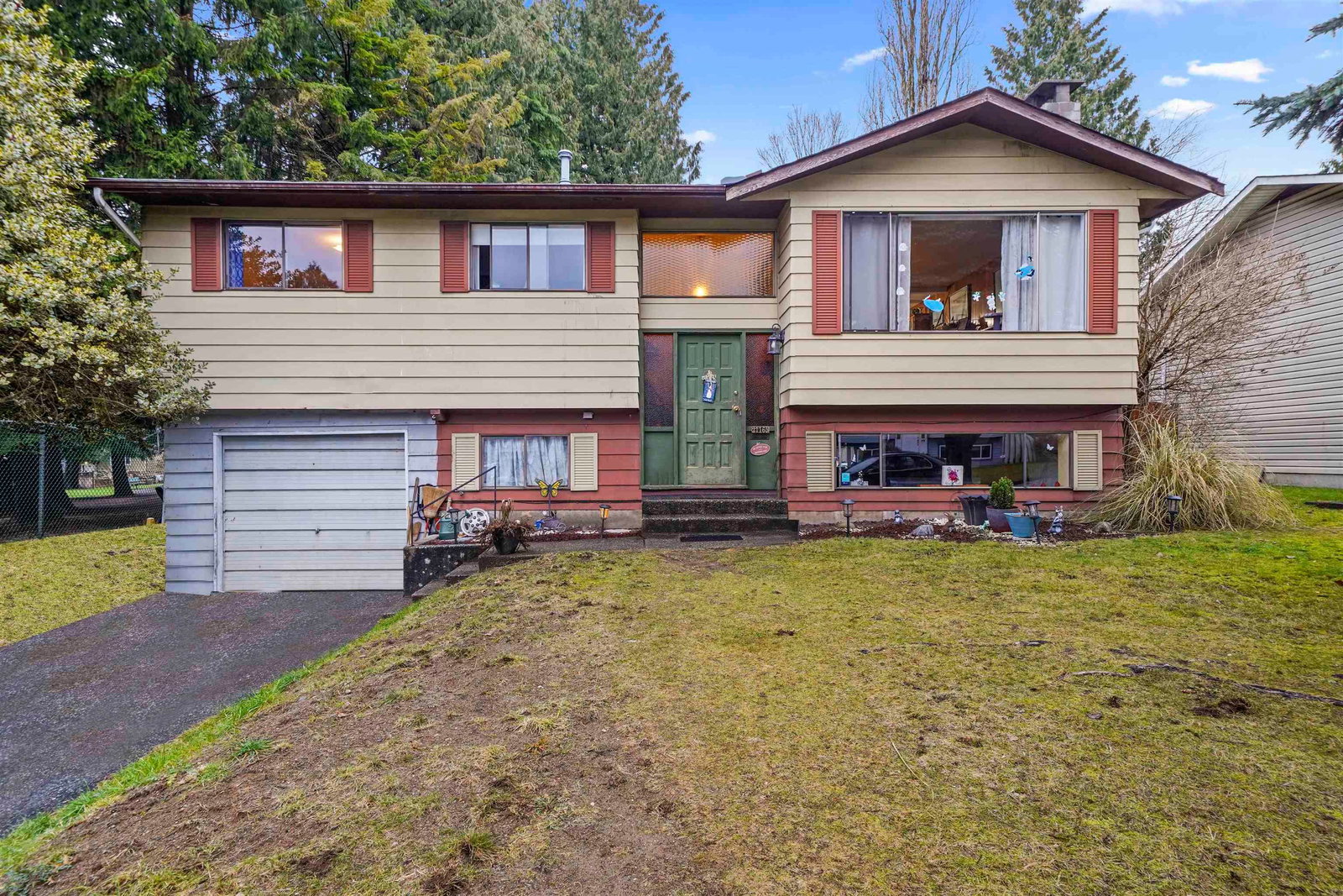 Listing Image 1