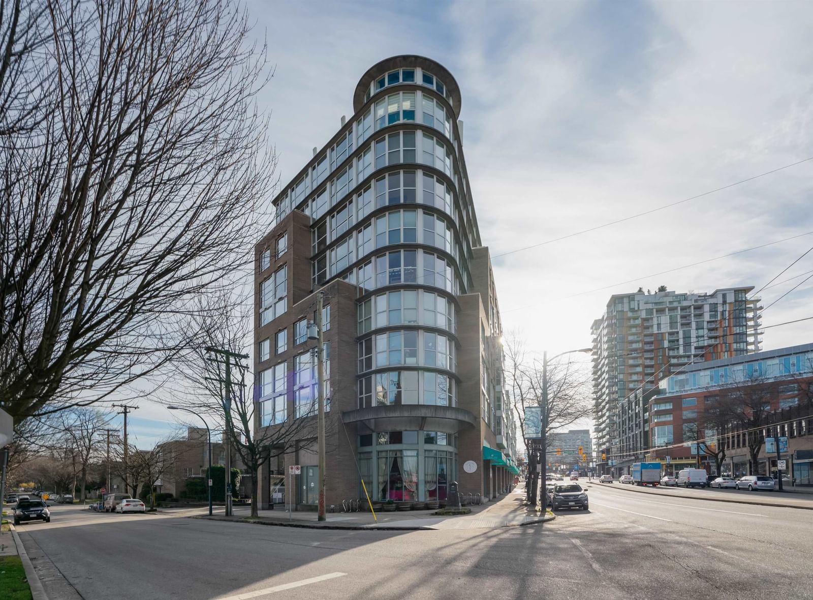 Listing Image 8