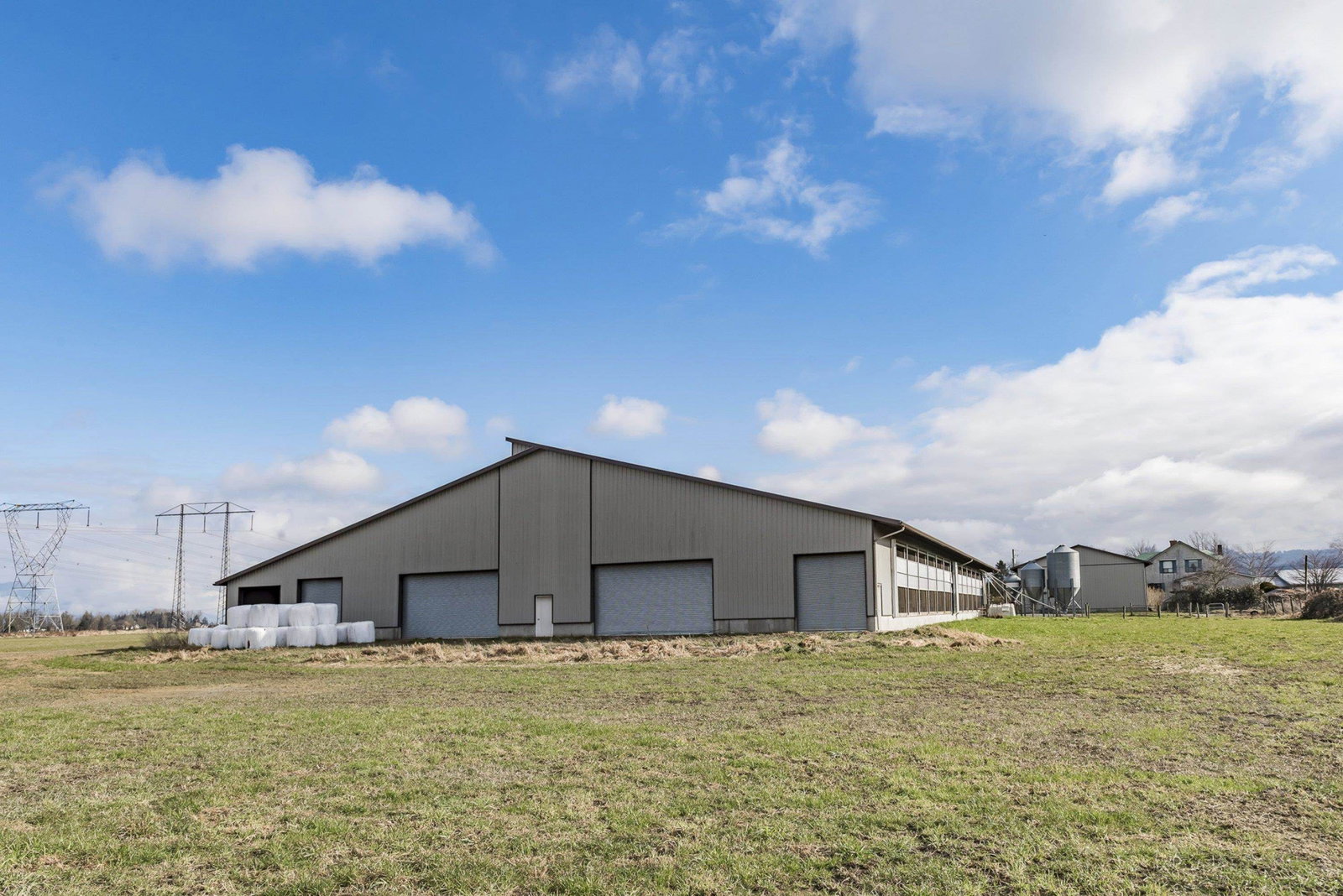 Listing Image 14