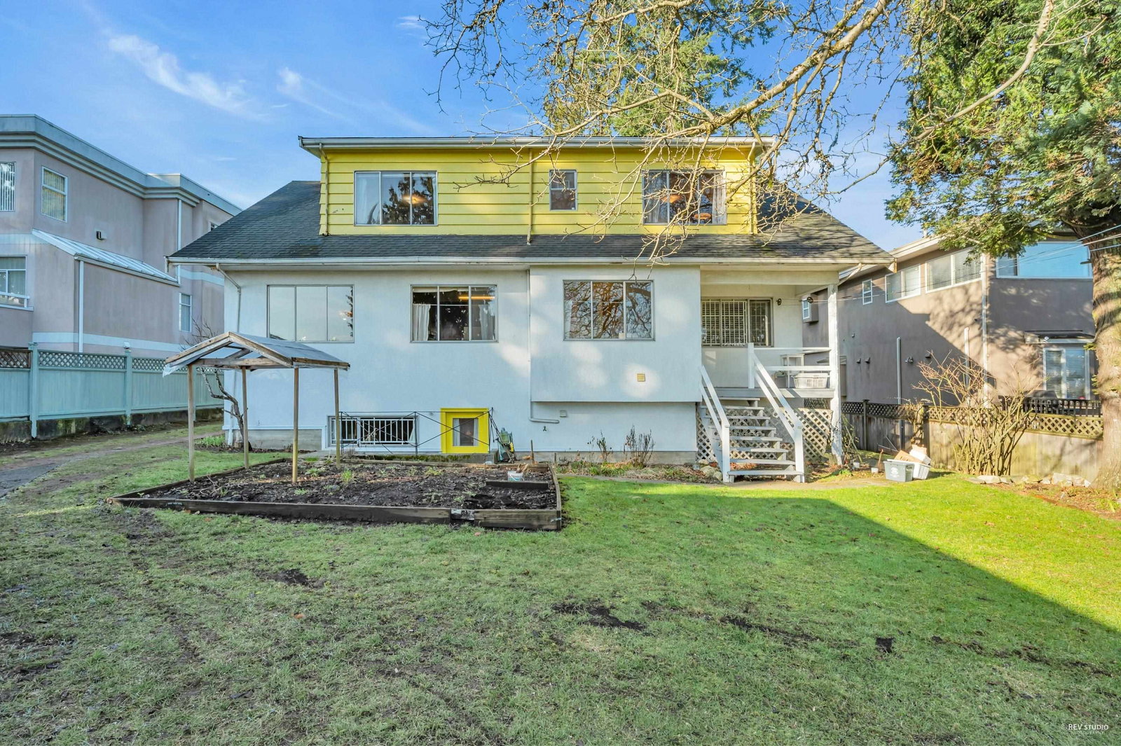 Listing Image 5
