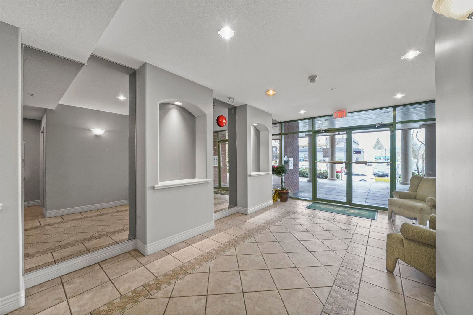 Listing Image 20