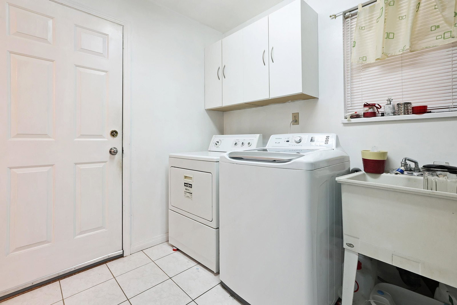 Listing Image 25