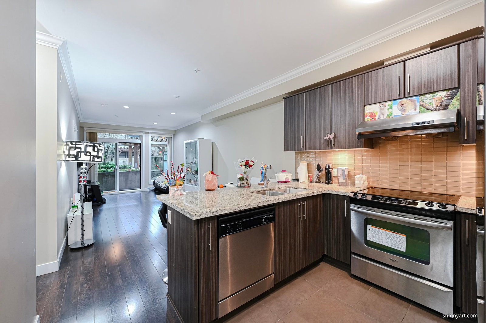 Listing Image 10