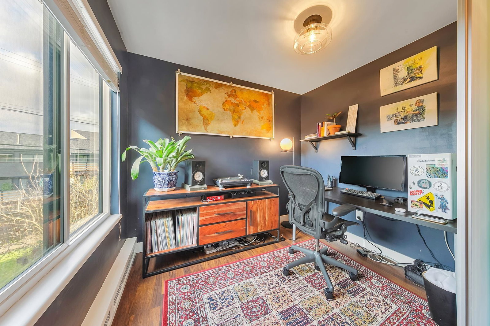 Listing Image 15