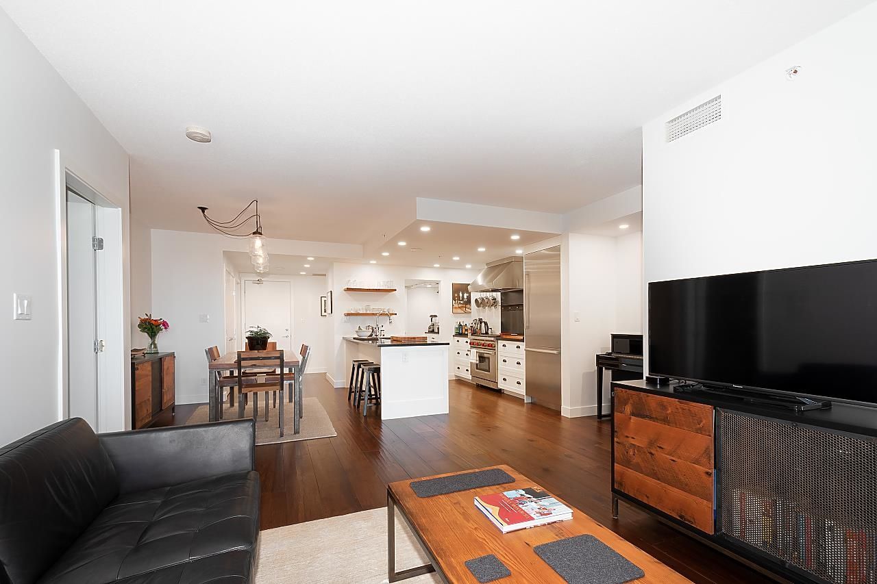 Listing Image 9