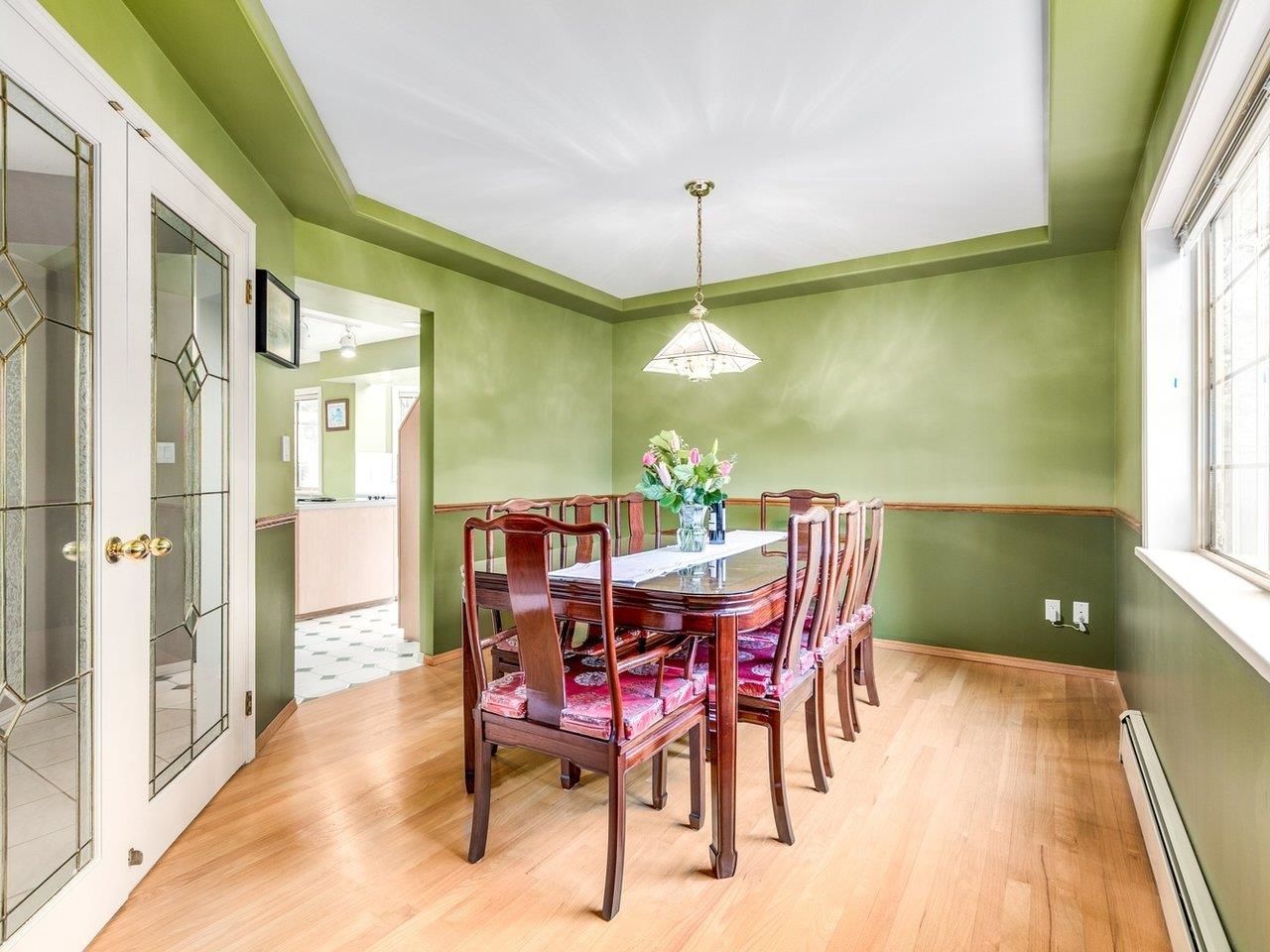 Listing Image 4