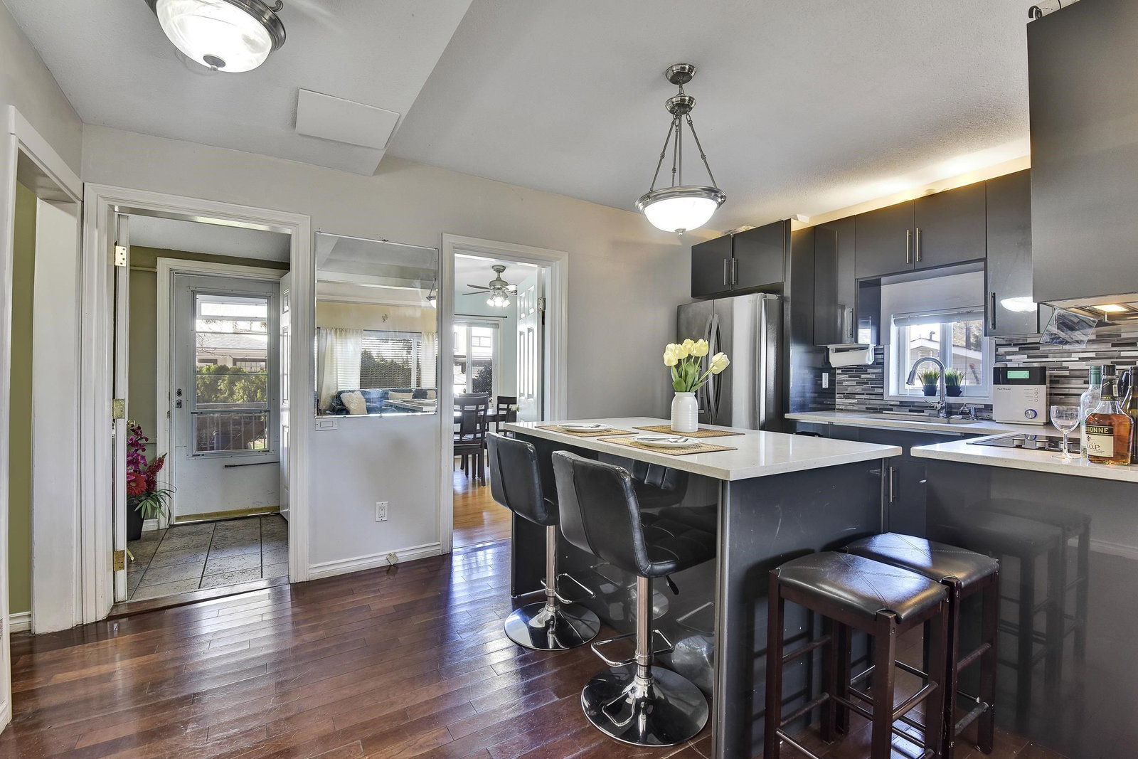 Listing Image 15