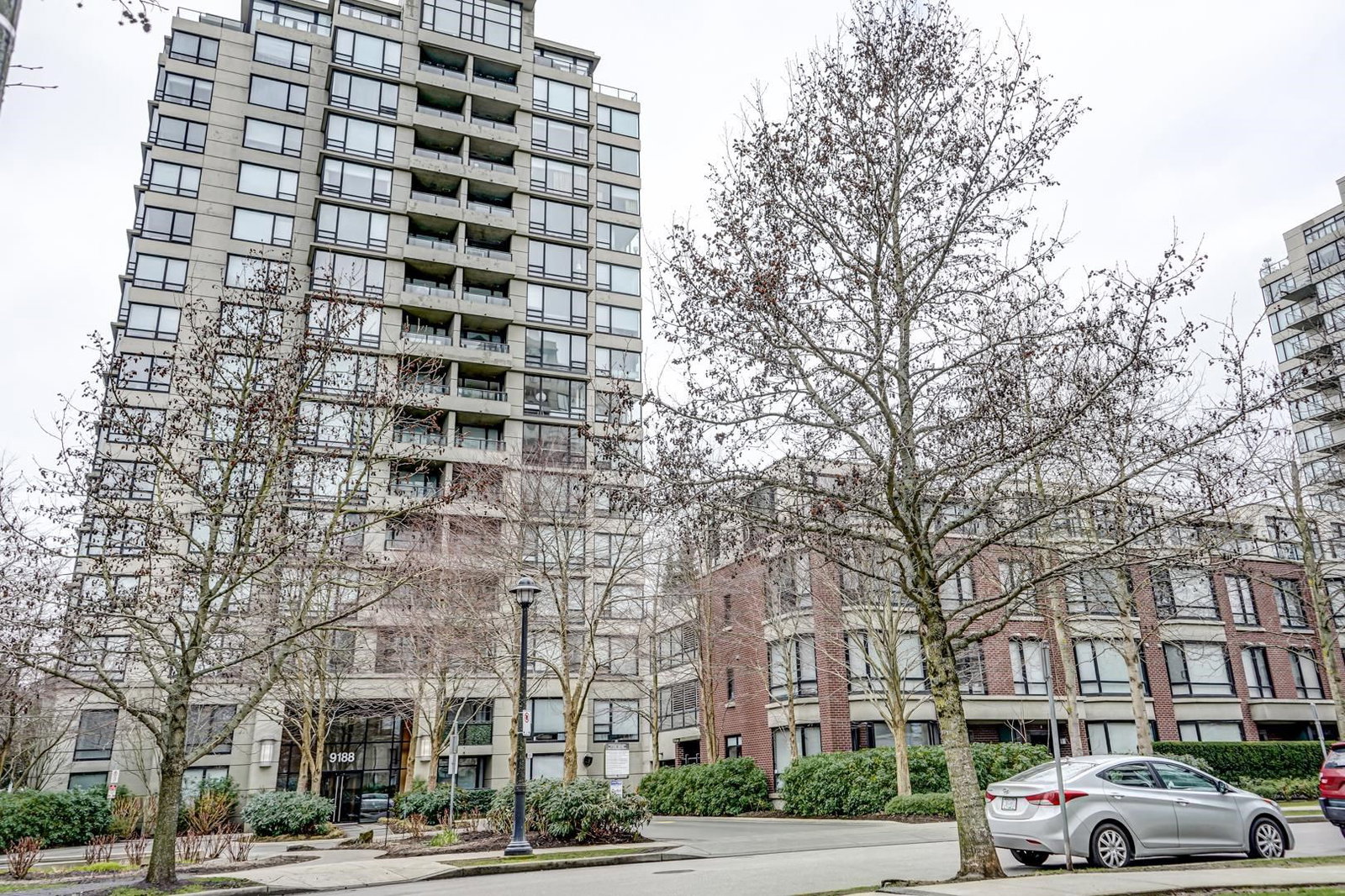 Listing Image 15