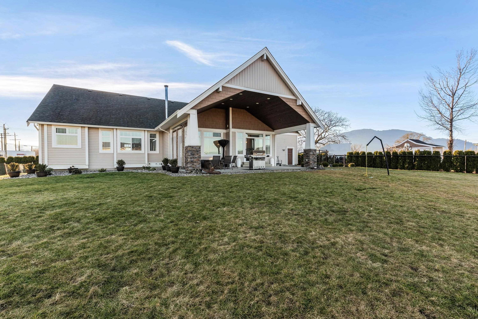 Listing Image 23