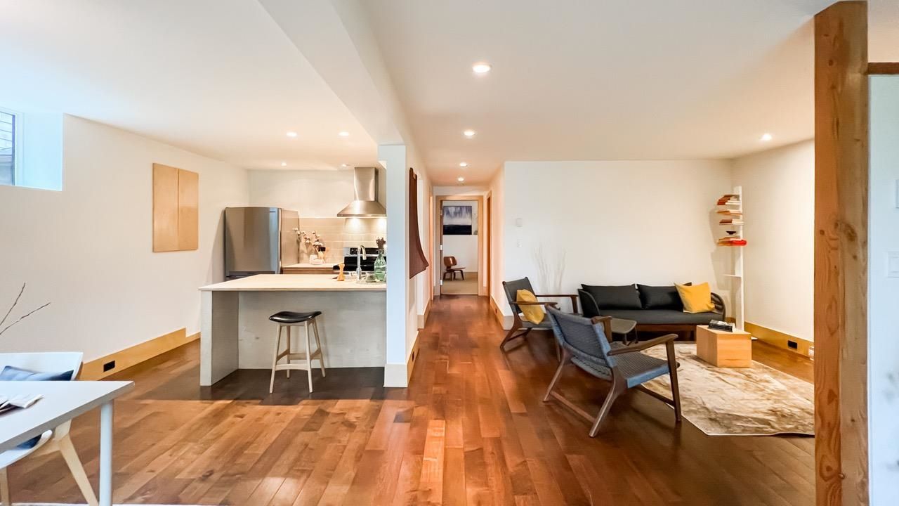 Listing Image 20