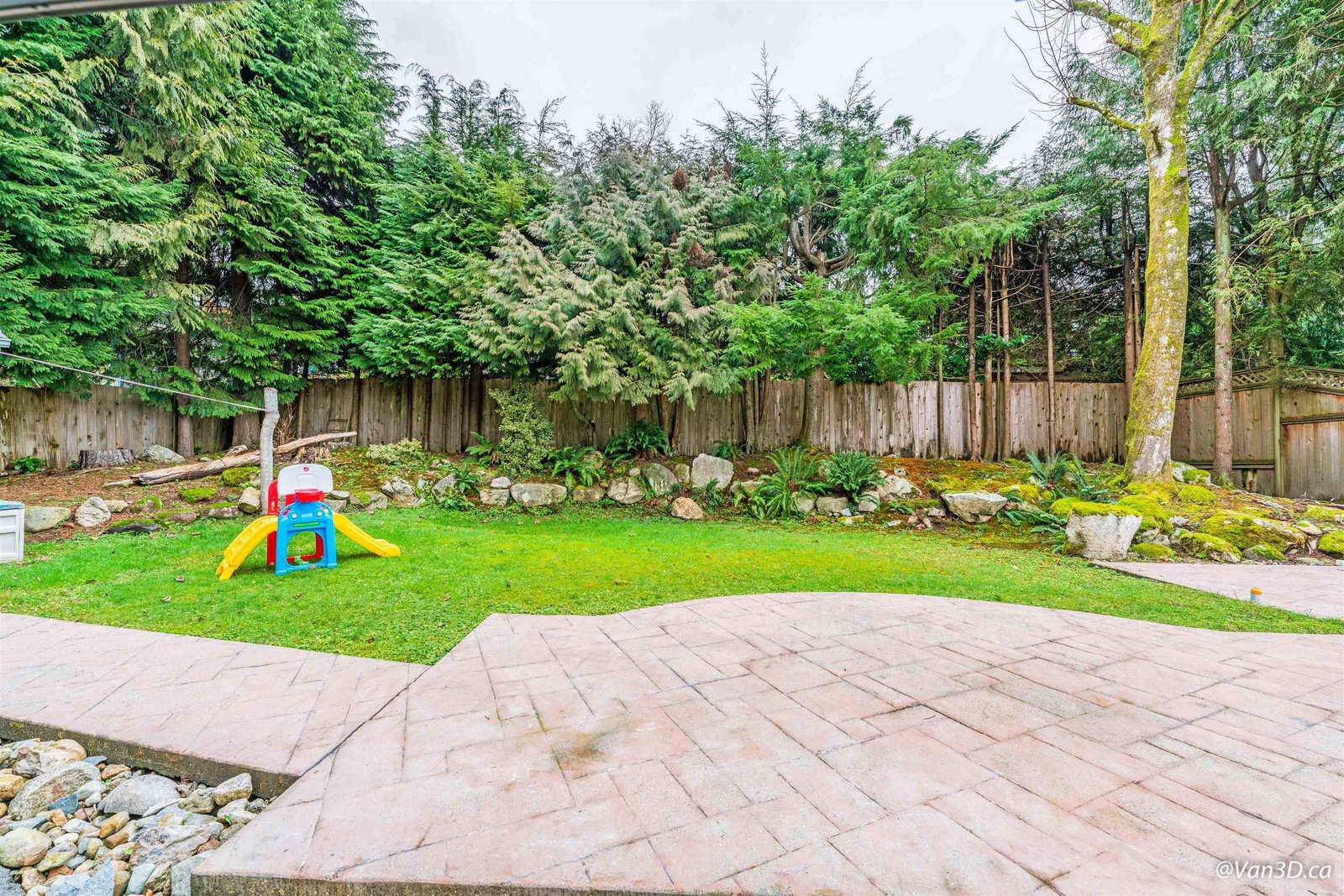 Listing Image 6