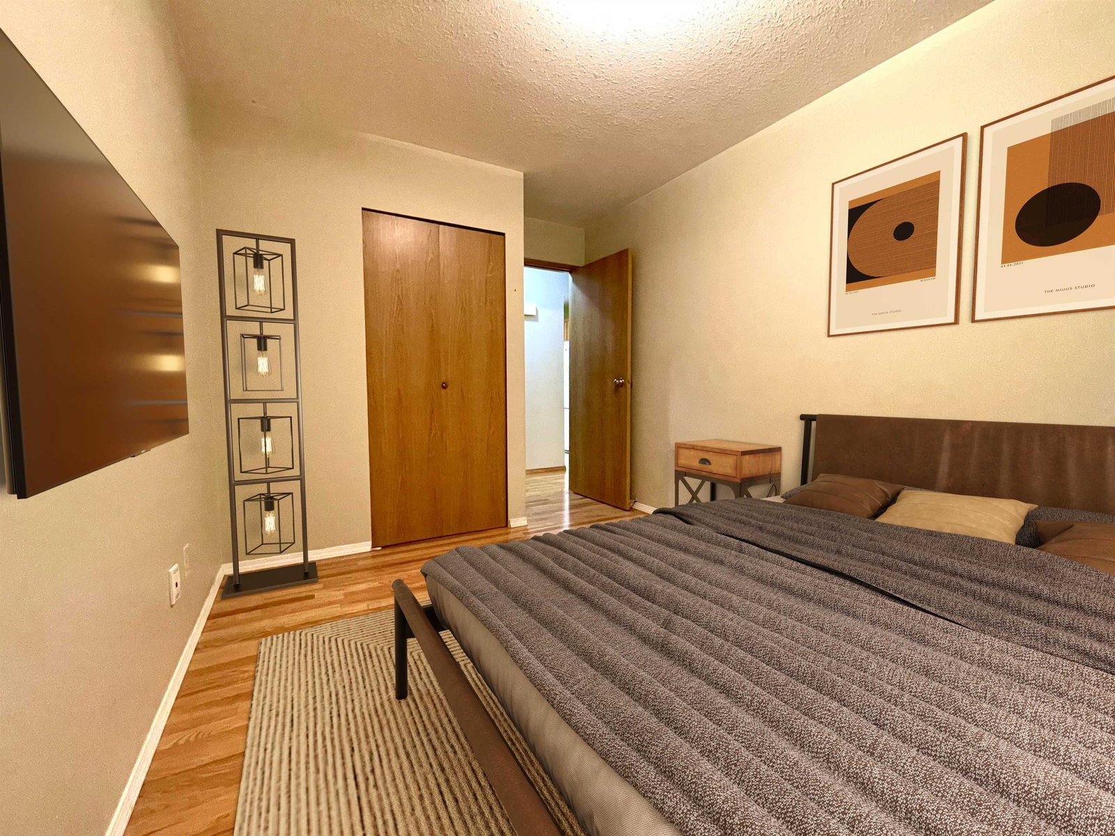 Listing Image 8