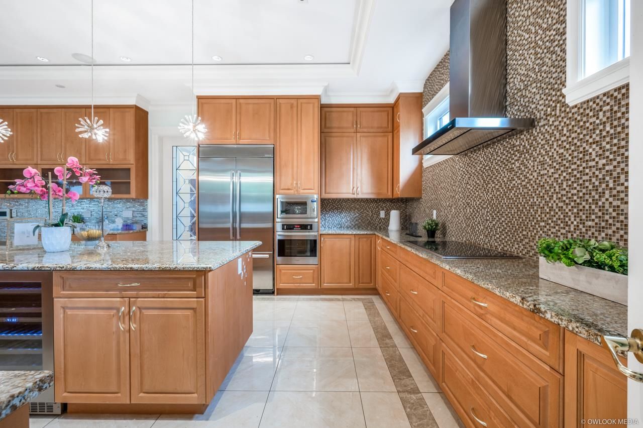 Listing Image 9